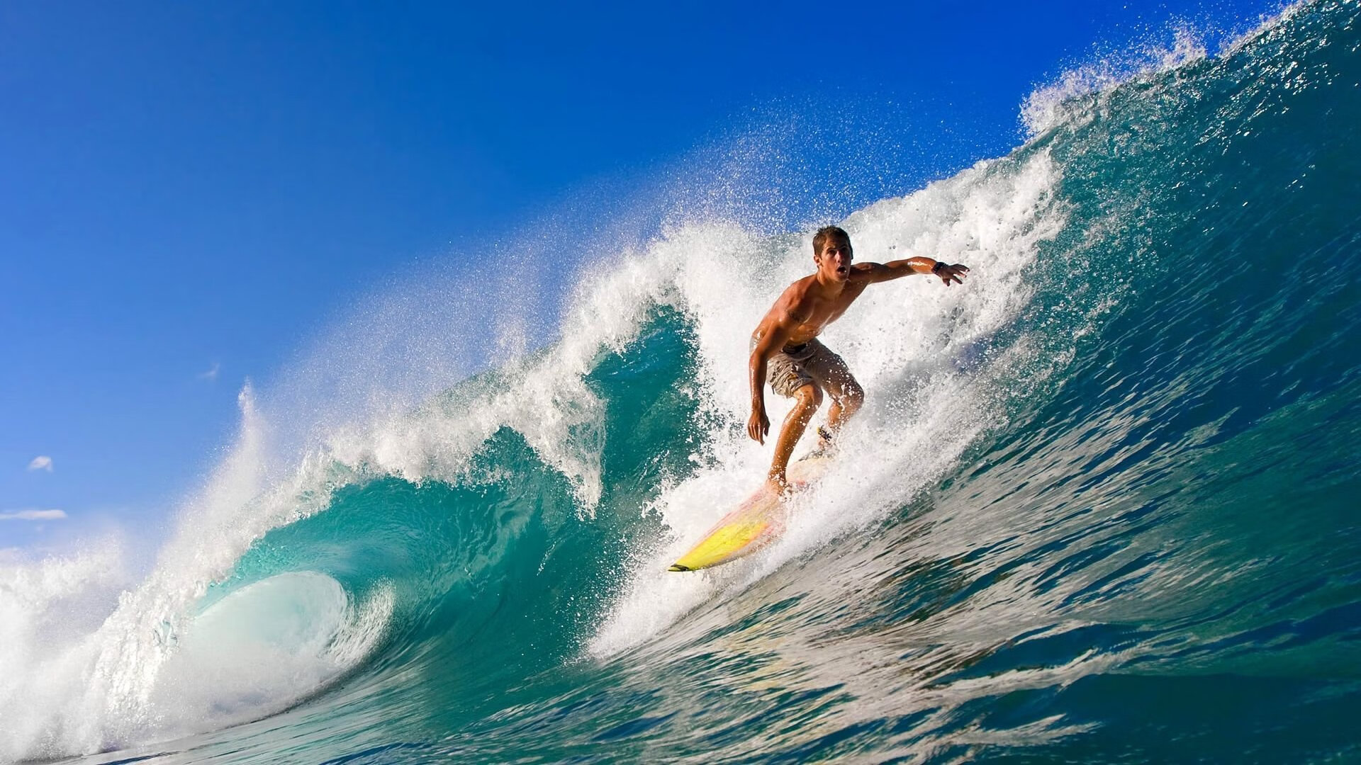 猛龙巅峰对决魔术,F1街道赛上的唯一焦点战