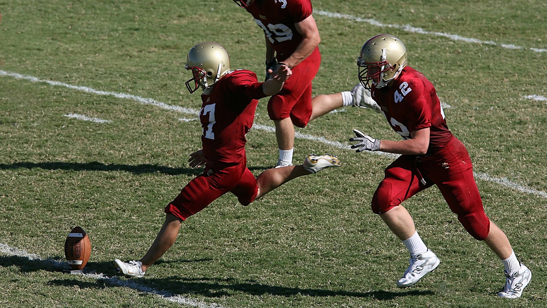 绿茵悲歌，当欧冠决赛的星光，照进洪都拉斯绝杀中国的现实
